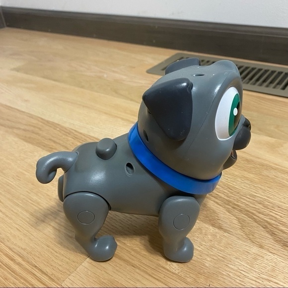 Puppy Dog Pals Surprise Action Bingo Figure Walking Talking Toy - Picture 3 of 6